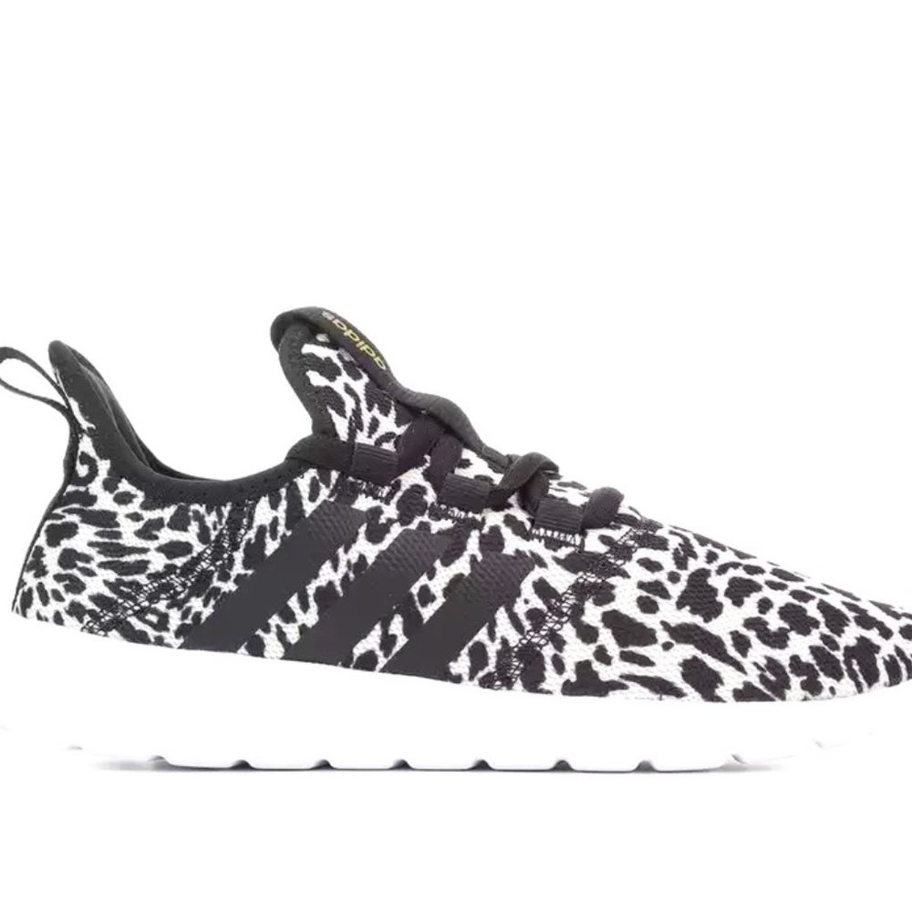 Adidas , Black and White , Size 9